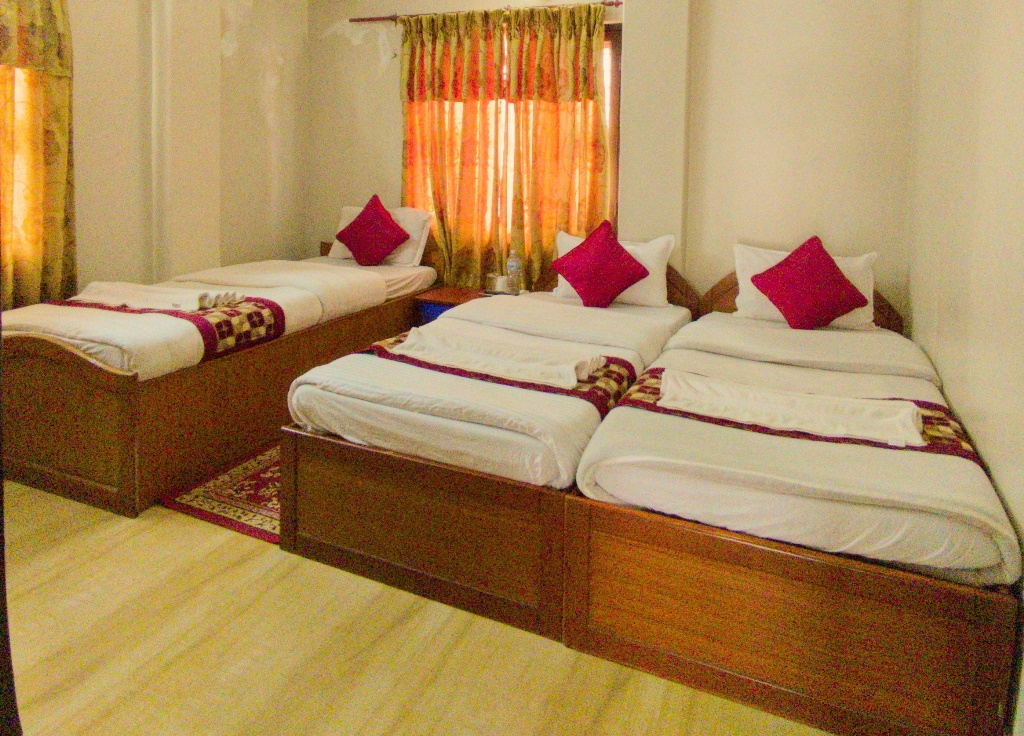 Twin Bed Room